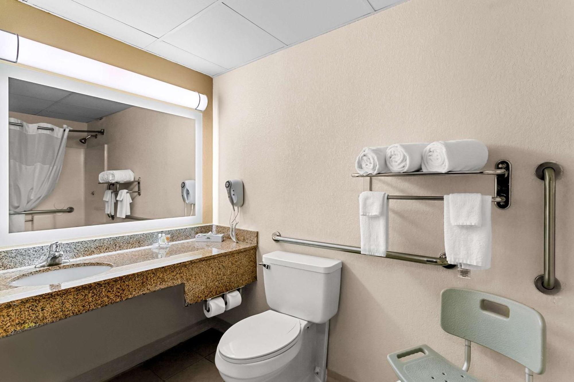 Quality Inn Jessup - Columbia South Near Fort Meade Екстериор снимка